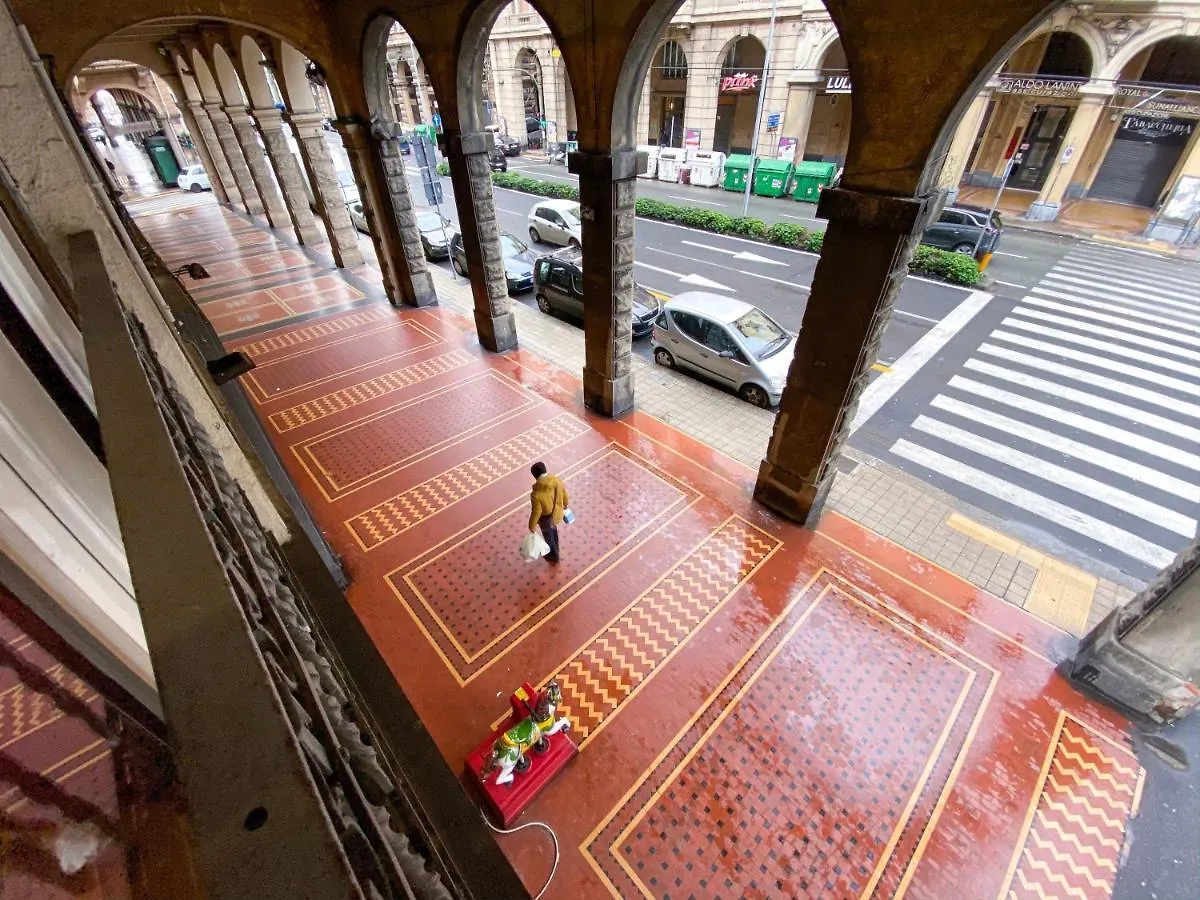 A 2 Passi Dal Centro Apartment Genoa Italy